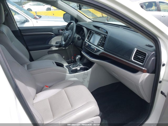 Aukcja sprzedaży 2015 Toyota Highlander Limited Platinum V6, vin: 5TDDKRFH3FS100774, numer aukcji: 46021327