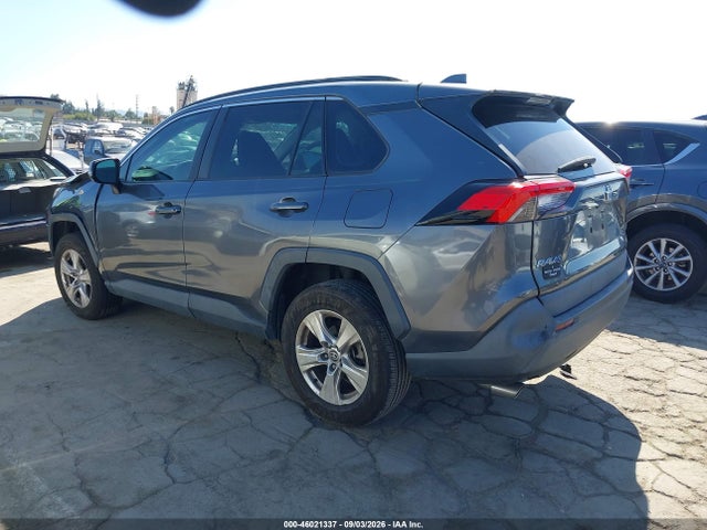 Toyota Rav4 Xle 2021 2T3W1RFV1MC119161 Image 3