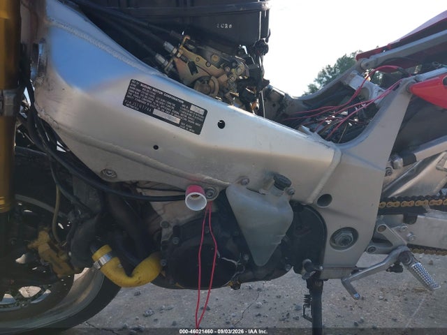 Продажа на аукционе авто 2001 Suzuki Gsx-r1000, vin: JS1GT74A012104649, номер лота: 46021460