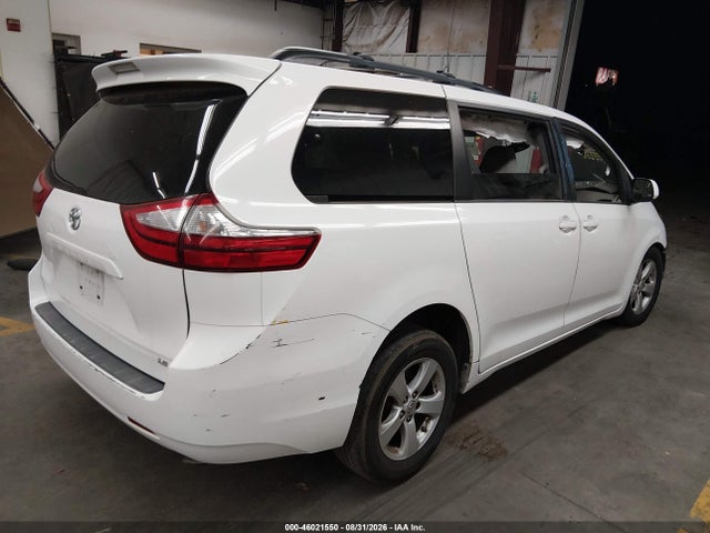 46021550 :رقم المزاد ، 5TDKK3DC3FS568838 vin ، 2015 Toyota Sienna Le 8 Passenger مزاد بيع