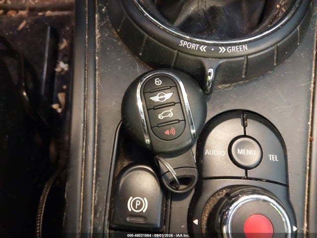 2017 Mini Countryman Cooper მანქანა იყიდება აუქციონზე, vin: WMZYV5C38H3E02420, აუქციონის ნომერი: 46021564