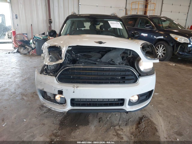 2017 Mini Countryman Cooper მანქანა იყიდება აუქციონზე, vin: WMZYV5C38H3E02420, აუქციონის ნომერი: 46021564