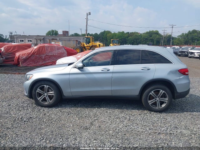 2016 Mercedes-benz Glc 300 4matic მანქანა იყიდება აუქციონზე, vin: WDC0G4KB1GF056080, აუქციონის ნომერი: 46021574