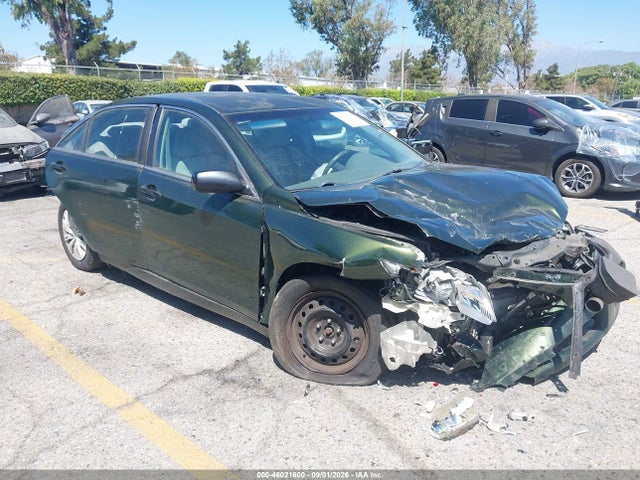 46021600 :رقم المزاد ، 4T1BF3EK9AU539547 vin ، 2010 Toyota Camry Le مزاد بيع