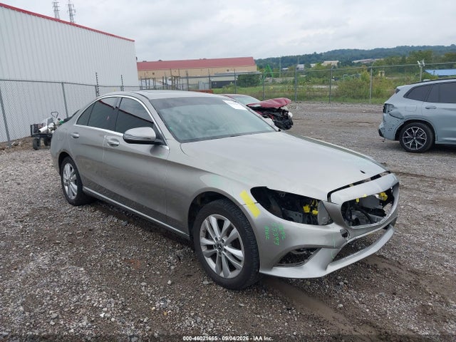 2019 Mercedes-benz C 300 4matic მანქანა იყიდება აუქციონზე, vin: WDDWF8EB8KR515608, აუქციონის ნომერი: 46021665