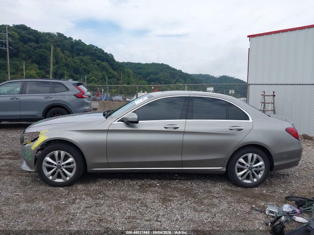 2019 Mercedes-benz C 300 4matic მანქანა იყიდება აუქციონზე, vin: WDDWF8EB8KR515608, აუქციონის ნომერი: 46021665