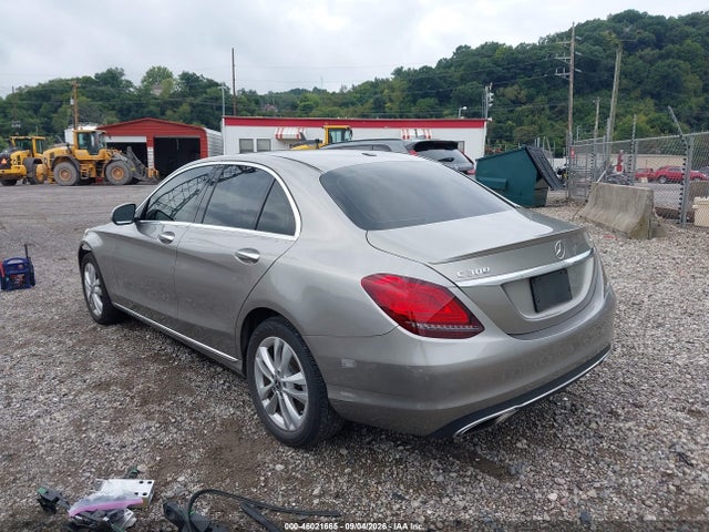 2019 Mercedes-benz C 300 4matic მანქანა იყიდება აუქციონზე, vin: WDDWF8EB8KR515608, აუქციონის ნომერი: 46021665