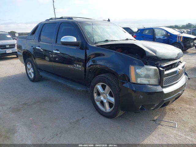 46021690 :رقم المزاد ، 3GNMCFE0XBG311820 vin ، 2011 Chevrolet Avalanche 1500 Lt1 مزاد بيع