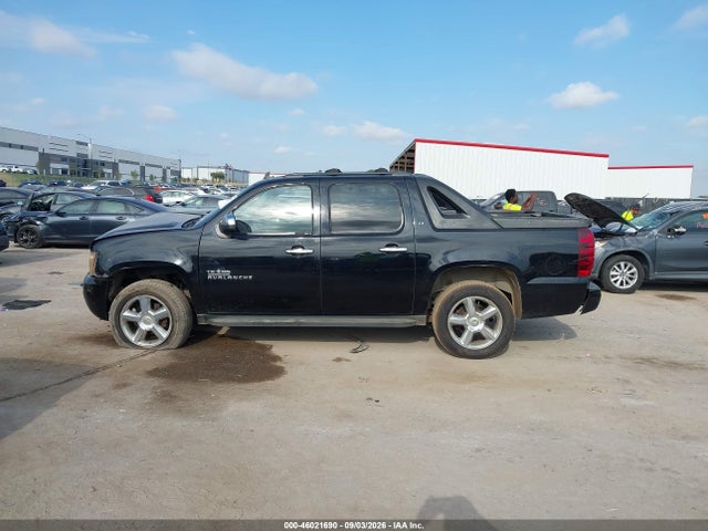2011 Chevrolet Avalanche 1500 Lt1 მანქანა იყიდება აუქციონზე, vin: 3GNMCFE0XBG311820, აუქციონის ნომერი: 46021690