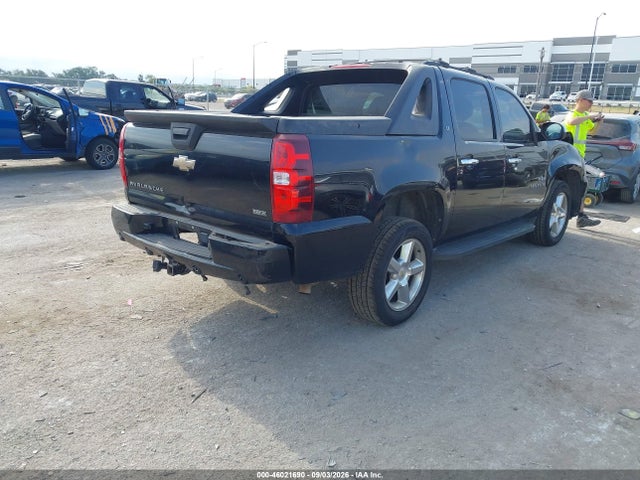 2011 Chevrolet Avalanche 1500 Lt1 მანქანა იყიდება აუქციონზე, vin: 3GNMCFE0XBG311820, აუქციონის ნომერი: 46021690