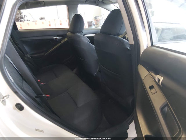 46021696 :رقم المزاد ، 5Y2SP6E03AZ408828 vin ، 2010 Pontiac Vibe مزاد بيع