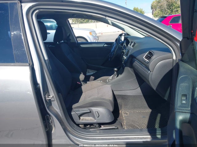 46021712 :رقم المزاد ، WVWNM7AJ5DW132412 vin ، 2013 Volkswagen Golf 2.0l Tdi 4-door مزاد بيع