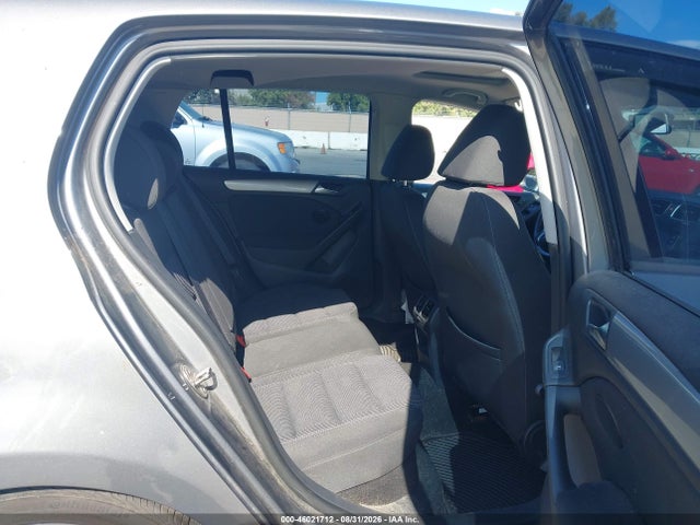 46021712 :رقم المزاد ، WVWNM7AJ5DW132412 vin ، 2013 Volkswagen Golf 2.0l Tdi 4-door مزاد بيع