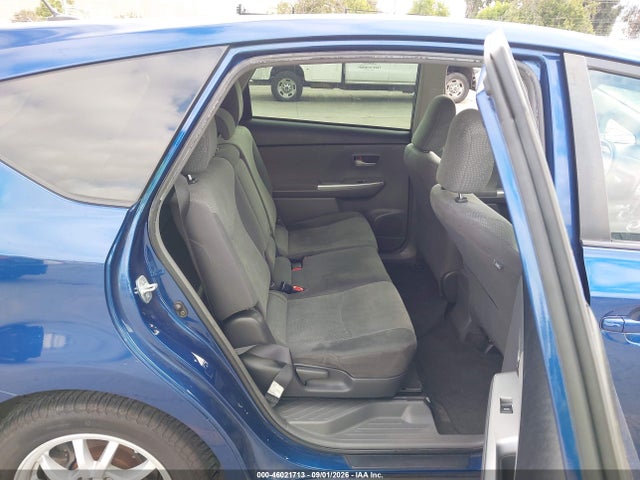 Toyota Prius V Three 2014 JTDZN3EU5E3322841 Image 8