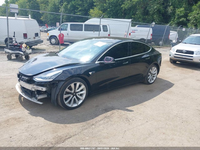 Tesla Model 3 Long Range/performance 2018 5YJ3E1EB2JF067359 Image 2
