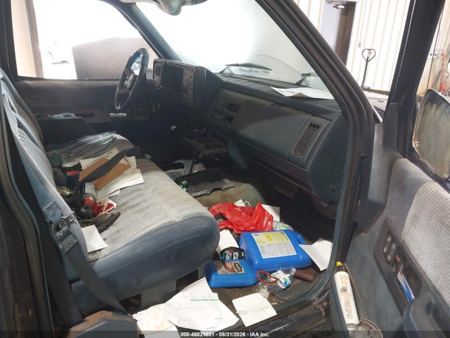 46021801 :رقم المزاد ، 1GCEK14K8PZ256636 vin ، 1993 Chevrolet Gmt-400 K1500 مزاد بيع