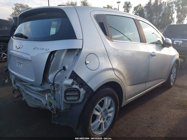 Chevrolet Sonic Lt Auto 2015 1G1JC6SG6F4207401 Image 4