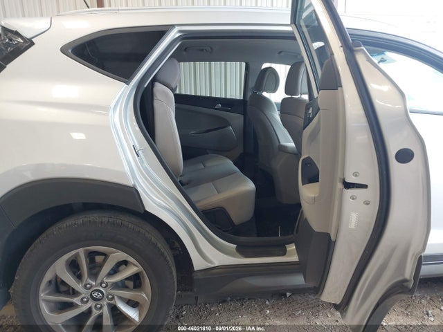 Продаж на аукціоні авто 2016 Hyundai Tucson Se, vin: KM8J33A41GU177038, номер лоту: 46021810