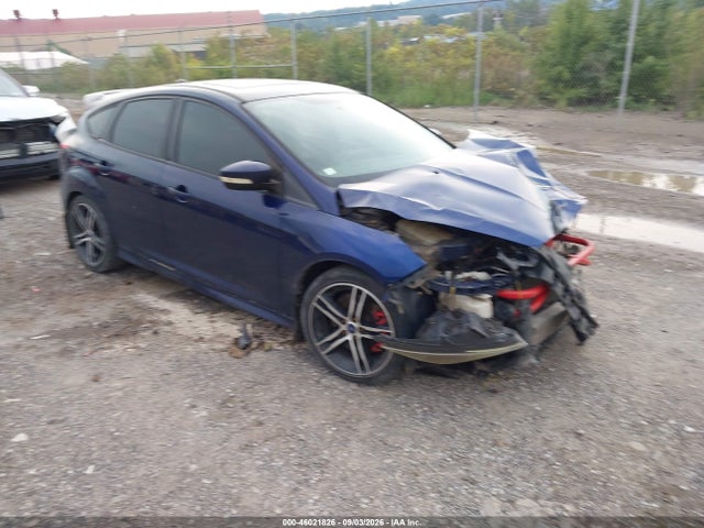 46021826 :رقم المزاد ، 1FADP3L94HL253184 vin ، 2017 Ford Focus St مزاد بيع