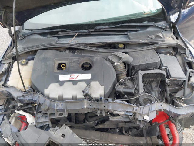 46021826 :رقم المزاد ، 1FADP3L94HL253184 vin ، 2017 Ford Focus St مزاد بيع