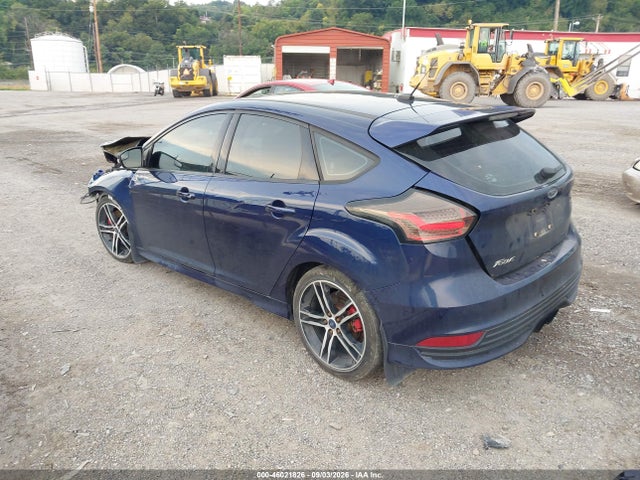 46021826 :رقم المزاد ، 1FADP3L94HL253184 vin ، 2017 Ford Focus St مزاد بيع