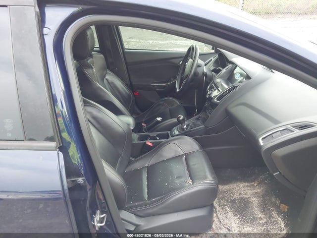 46021826 :رقم المزاد ، 1FADP3L94HL253184 vin ، 2017 Ford Focus St مزاد بيع