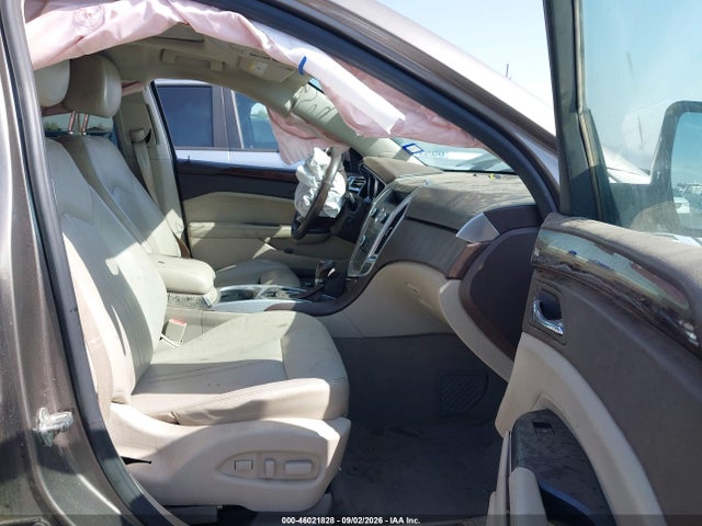 46021828 :رقم المزاد ، 3GYFNAE38CS565575 vin ، 2012 Cadillac Srx Luxury Collection مزاد بيع