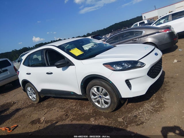 46021830 :رقم المزاد ، 1FMCU9F66NUA43559 vin ، 2022 Ford Escape S مزاد بيع