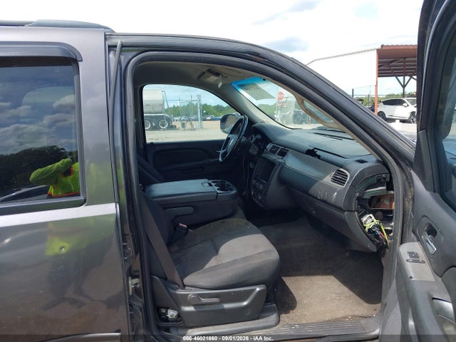 2010 Chevrolet Tahoe Ls მანქანა იყიდება აუქციონზე, vin: 1GNMCAE3XAR198656, აუქციონის ნომერი: 46021860