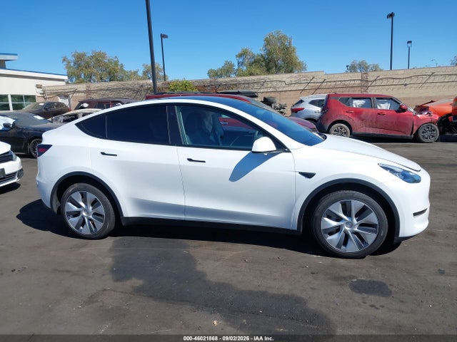 Продажа на аукционе авто 2023 Tesla Model Y Awd/long Range Dual Motor All-wheel Drive, vin: 7SAYGDEE0PA062763, номер лота: 46021868