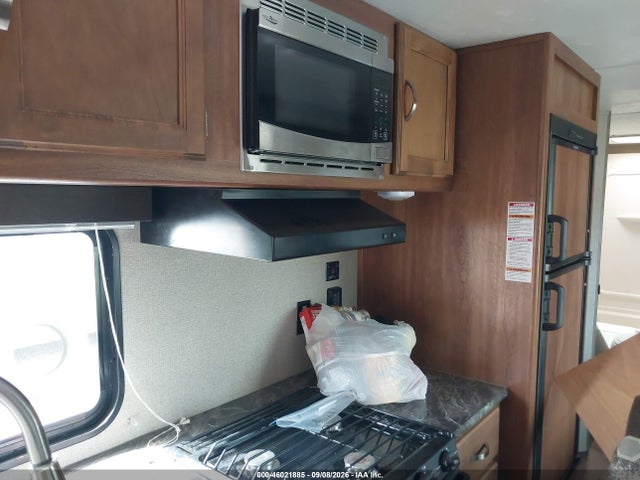 Продаж на аукціоні авто 2018 Keystone Rv Summerland 2820bh Travel Trailer, vin: 4YDT28228J3150357, номер лоту: 46021885