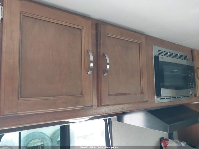Продаж на аукціоні авто 2018 Keystone Rv Summerland 2820bh Travel Trailer, vin: 4YDT28228J3150357, номер лоту: 46021885
