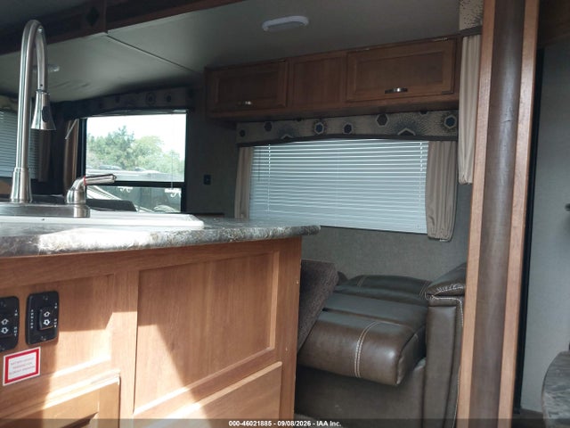 Продаж на аукціоні авто 2018 Keystone Rv Summerland 2820bh Travel Trailer, vin: 4YDT28228J3150357, номер лоту: 46021885