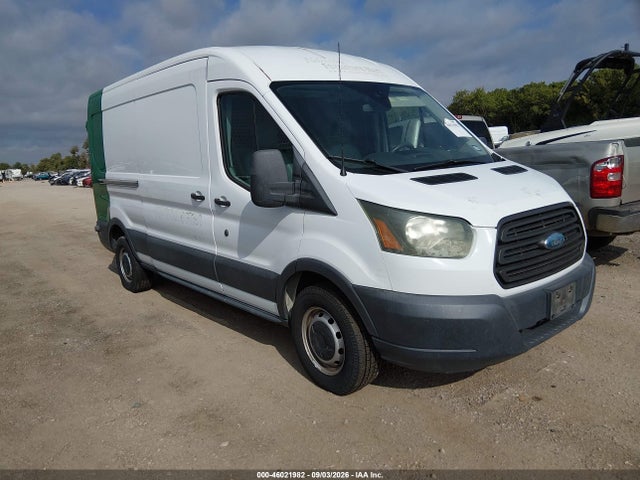 46021982 :رقم المزاد ، 1FTNR2CGXFKA24982 vin ، 2015 Ford Transit-250 مزاد بيع