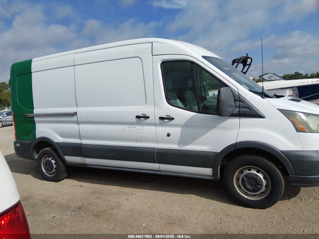 46021982 :رقم المزاد ، 1FTNR2CGXFKA24982 vin ، 2015 Ford Transit-250 مزاد بيع