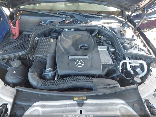 46022079 :رقم المزاد ، 55SWF4JB7FU050483 vin ، 2015 Mercedes-benz C 300 مزاد بيع