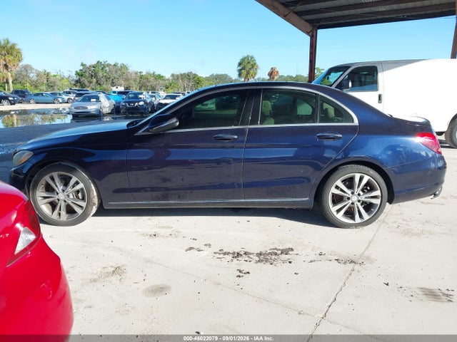 46022079 :رقم المزاد ، 55SWF4JB7FU050483 vin ، 2015 Mercedes-benz C 300 مزاد بيع