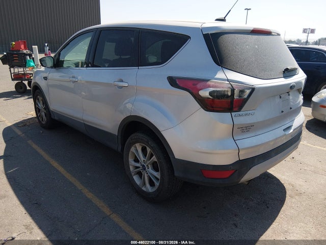 Ford ESCAPE SE 2017 1FMCU9GD7HUB03219 Image 3