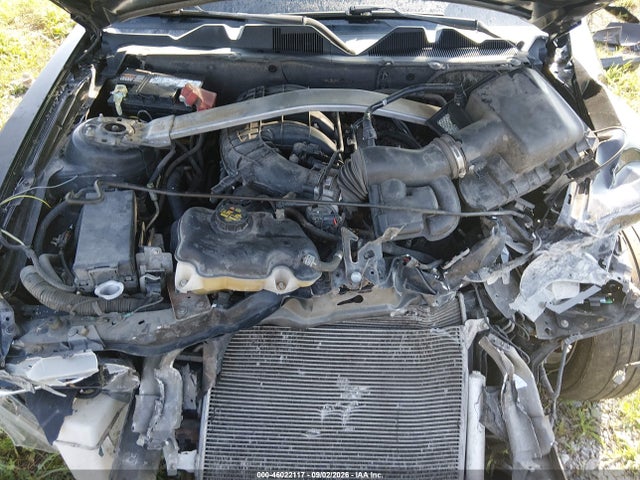 Продажа на аукционе авто 2014 Ford Mustang V6 Premium, vin: 1ZVBP8EM3E5266358, номер лота: 46022117