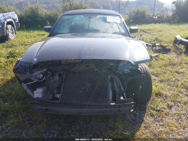Продажа на аукционе авто 2014 Ford Mustang V6 Premium, vin: 1ZVBP8EM3E5266358, номер лота: 46022117