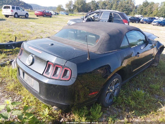 Продажа на аукционе авто 2014 Ford Mustang V6 Premium, vin: 1ZVBP8EM3E5266358, номер лота: 46022117