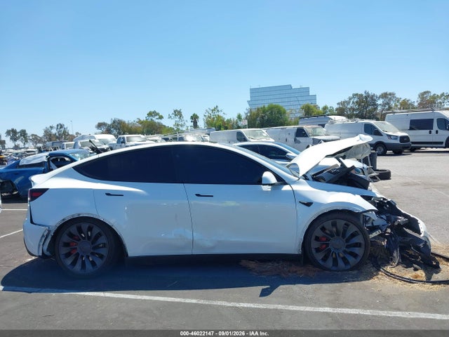 7SAYGDEF3SF267403 Tesla Model Y Performance Dual Motor All-wheel Drive