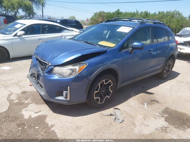 Subaru Crosstrek 2.0i Premium 2017 JF2GPABCXH8201832 Image 2