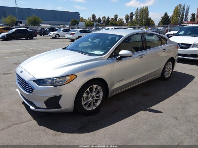 Ford Fusion Hybrid Se 2019 3FA6P0LU5KR275327 Image 2