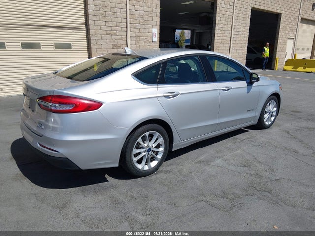 Ford Fusion Hybrid Se 2019 3FA6P0LU5KR275327 Image 4