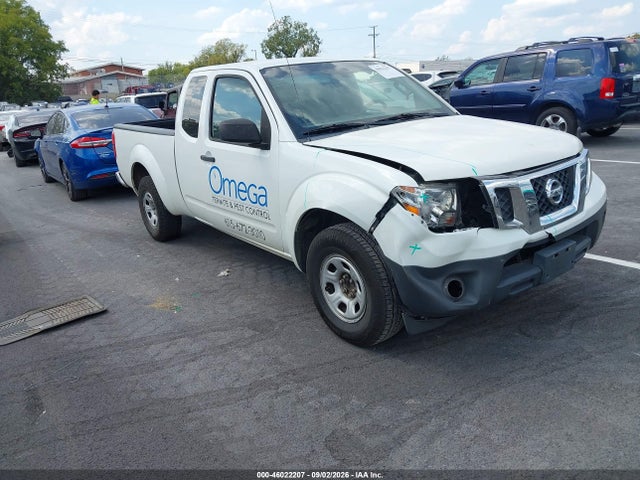 2015 1N6BD0CT8FN733814 main image