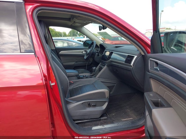 2022 Volkswagen Atlas 3.6l V6 Sel Premium R-line მანქანა იყიდება აუქციონზე, vin: 1V2FR2CA9NC533310, აუქციონის ნომერი: 46022224