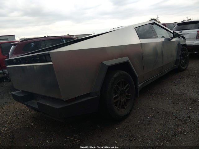 46022249 :رقم المزاد ، 7G2CEHED8SA071356 vin ، 2025 Tesla Cybertruck All-wheel Drive مزاد بيع