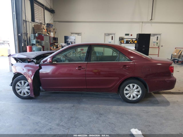 2005 Toyota Camry Le მანქანა იყიდება აუქციონზე, vin: 4T1BE32K15U103353, აუქციონის ნომერი: 46022284