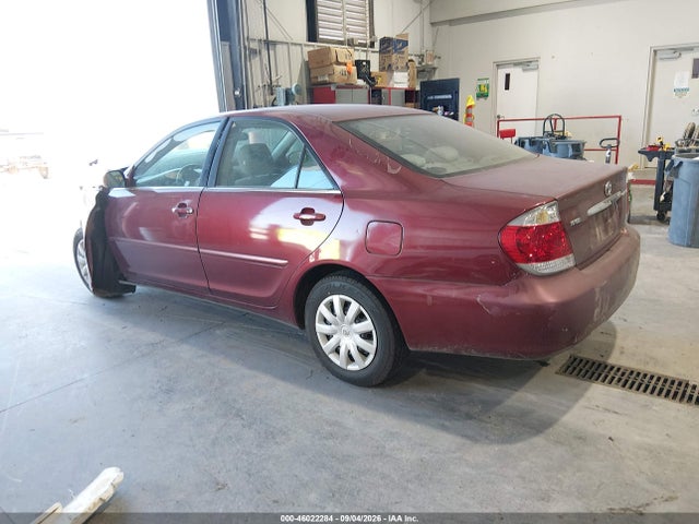 2005 Toyota Camry Le მანქანა იყიდება აუქციონზე, vin: 4T1BE32K15U103353, აუქციონის ნომერი: 46022284